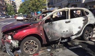 Продолжаются оперативно-следственные действия, работают эксперты, взрывотехники.