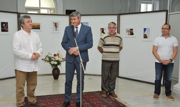 Выставка будет открыта для публики до 25 июля.