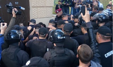 По данным полиции, в акции приняли участие 50 человек, она прошла без грубых нарушений общественного порядка.