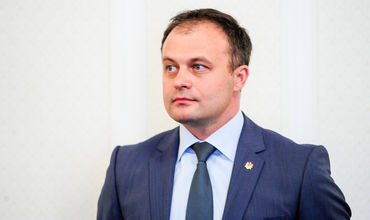 Канду отрицает все обвинения во вмешательстве в проведение конкурса.