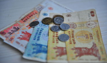 Всего в обращении в РМ свыше 1,08 млрд. купюр и монет на общую сумму 21,036 млрд. леев.