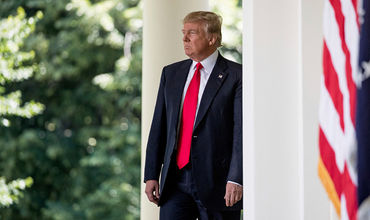 Новая книга об администрации Трампа побила рекорд продаж в США.