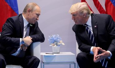 По данным The Washington Post, в Гамбурге Трамп забрал у своего переводчика записи, сделанные во время переговоров с Путиным.
