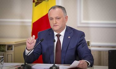 Президент Молдовы осудил звучавшую 9 мая критику в отношении Дня Победы.