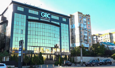 Плахотнюк продал GBC.