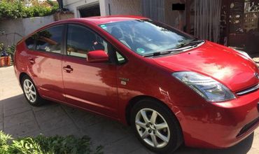 Мошенник взял 4000 евро аванса за импорт Toyota Prius и исчез. Фото: politiacapitalei.md.