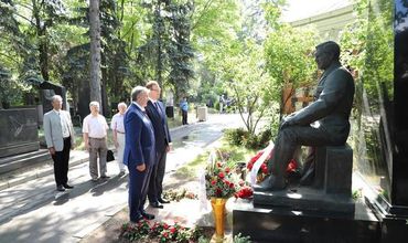 Приднестровцы в Москве почтили память Александра Лебедя.