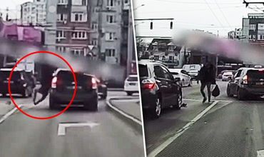 В Кишиневе пассажир такси вылез из окна на ходу.