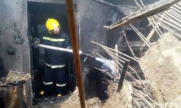 С начала года в стране произошло около 850 пожаров, в результате которых погибло 59 человек.