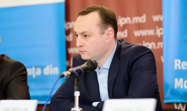 Депутат-социалист Влад Бэтрынча.