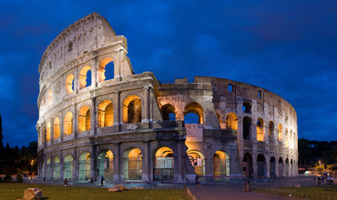 Au filmat Colosseum-ul cu drona. Turiștii amendați cu 3.000 euro