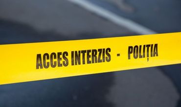 В Чимишлии погибли двое мужчин, врезавшись в забор на мотоцикле.