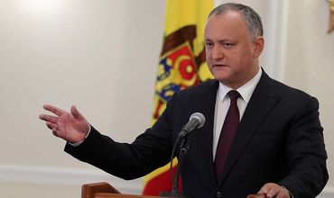 Додон не собирается уступать парламенту и правительству.