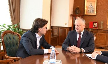Додон провел встречу с новым министром иностранных дел Николаем Попеску.