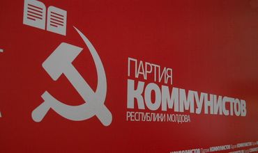 Коммунисты отложили принятие решения касаемо выборов президента.