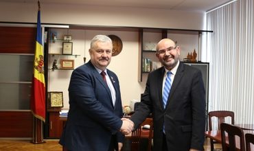 Генеральный госсекретарь Минобразования встретился с послом Израиля в РМ