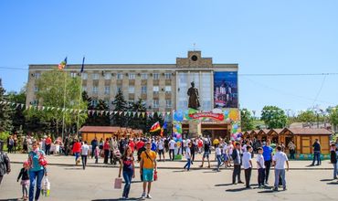 По словам примара, город Оргеев ежегодно выплачивает значительные суммы сборов.