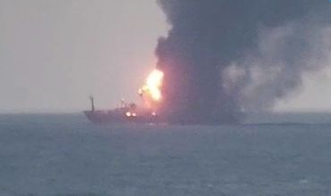 Два судна загорелись после взрыва в Керченском проливе.