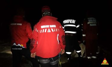 В Румынии спасатели пришли на помощь заблудившимся молдаванам.