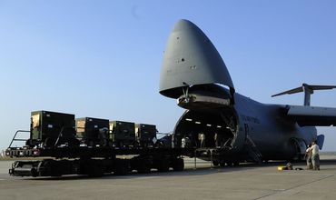 Пентагон отказался комментировать данные о перевозке ядерных бомб в Румынию.