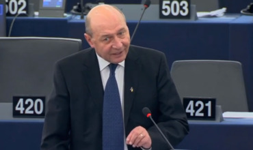 Бывший президент Румынии, депутат Европарламента Траян Бэсеску.
