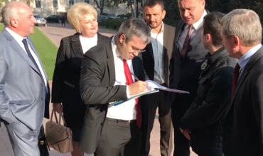 Демократы написали на петиции ПДС: Санду виновна в краже миллиарда.