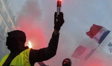 Движение "Желтые жилеты" мобилизует многочисленных сторонников для 16-й серии маршей в столице и провинции.