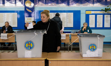 Политолог: Молдавские избиратели дезориентированы и поделены на 2 лагеря