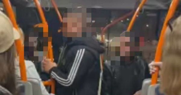 Мужчины, напавшие в троллейбусе на девушек из-за русского языка, найдены.
