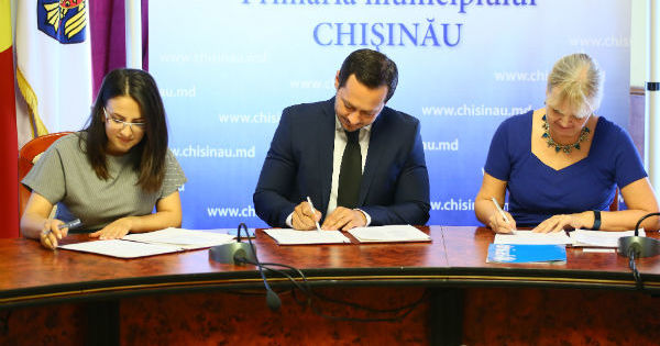 Подписан Меморандум по укреплению муниципальной системы защиты ребенка.