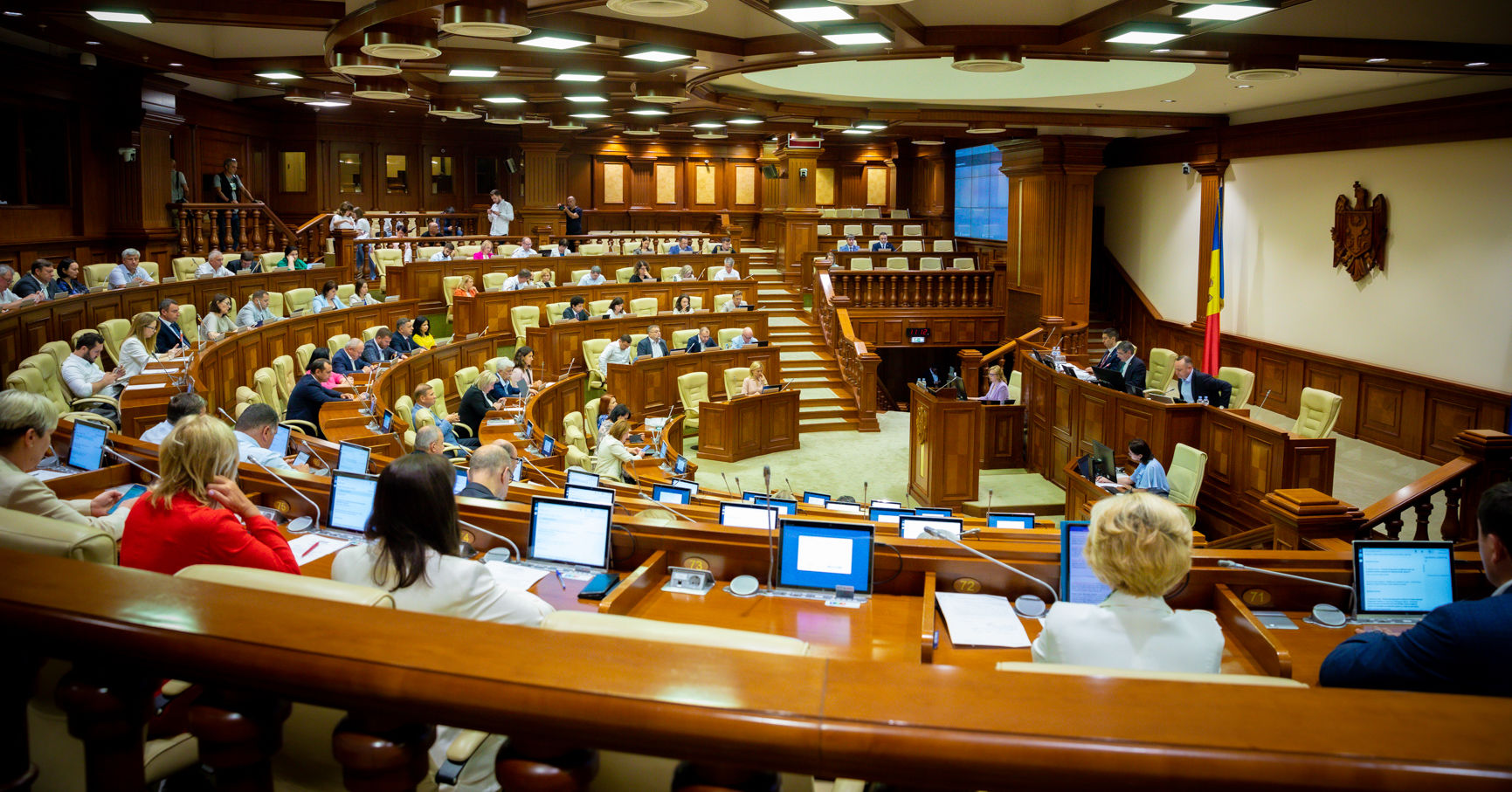 Депутаты БКС бойкотируют заседание Парламента РМ.