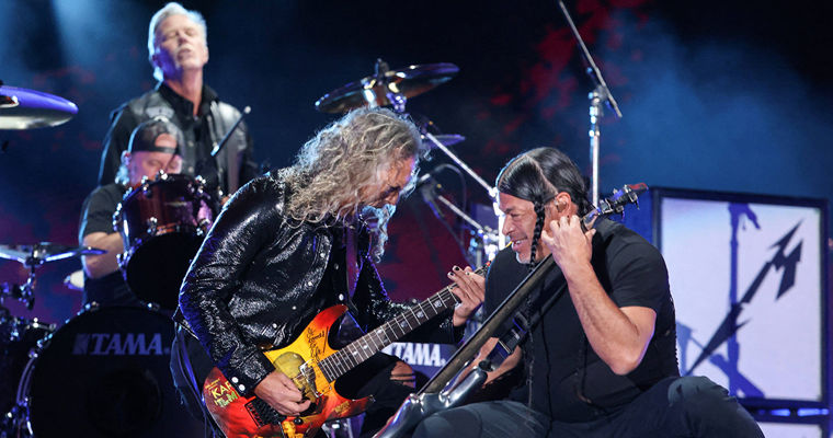 Концерт Metallica вызвал микроземлетрясение в Греции.