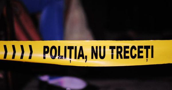 Un bărbat de 28 de ani din Bubuieci s-a spânzurat în faţa casei. 