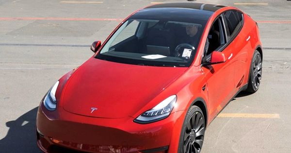 Tesla собрала миллионный электромобиль.