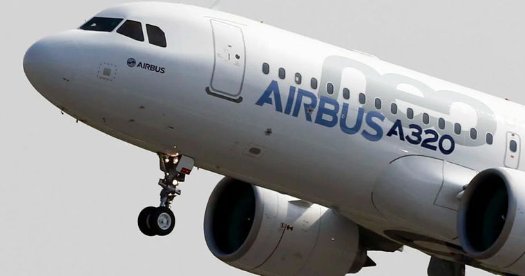 Тысячи самолетов Airbus подвержены ошибке приборов.