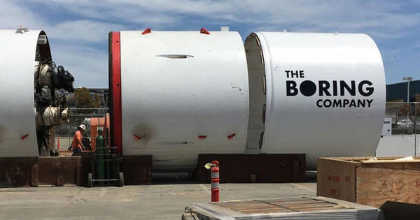 Boring Company также планирует построить сеть подземных тоннелей для автомобилей и вакуумных поездов.