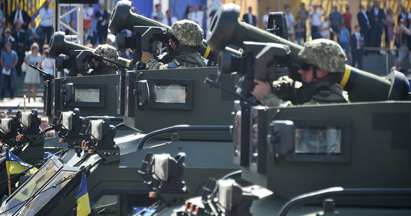 Киев планирует купить "крупную партию" американского оружия.
