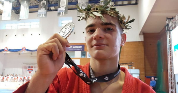 Самбист из Гагаузии завоевал серебряную медаль на чемпионате мира.
