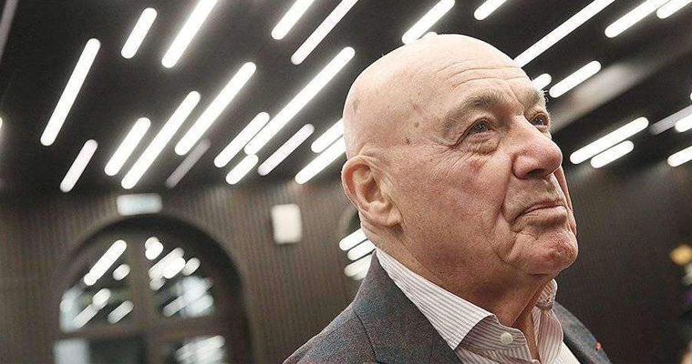Познер попал в больницу из-за злокачественной эпителиомы кожи.