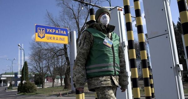 На Украине снимают запрет на въезд иностранцев.