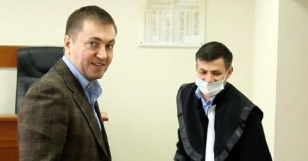 Адвокат Платона: Он был в Лондоне транзитом, летел в Прагу.