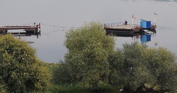 Еще один КПП паромного типа временно приостановил свою деятельность.