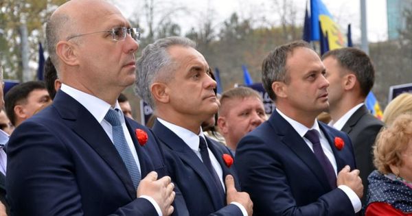 Демократы пожертвуют свои парламентские зарплаты.