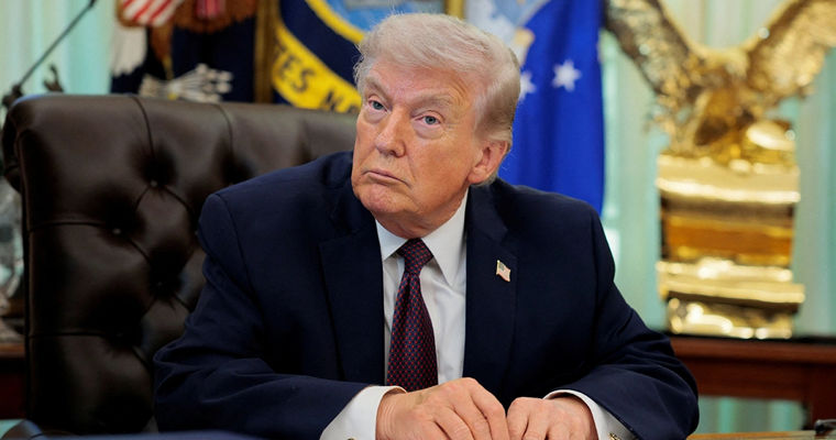 Трамп не исключил нанесение крупного удара по Ирану.