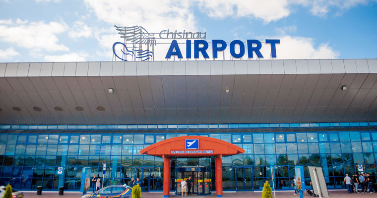 Traficul de pasageri pe Aeroportul Chișinău a crescut în aprilie cu un sfert.