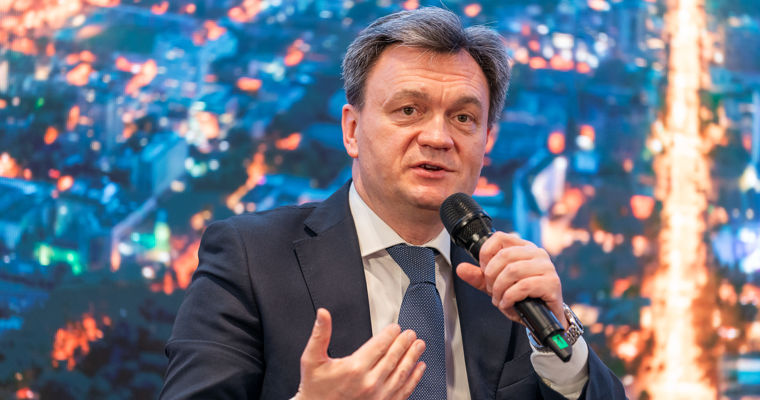 Дорин Речан: Молодежь верит в европейское будущее нашей страны.