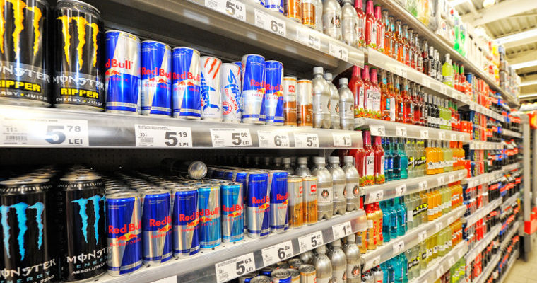 В Румынии запретили продажу энергетиков несовершеннолетним.