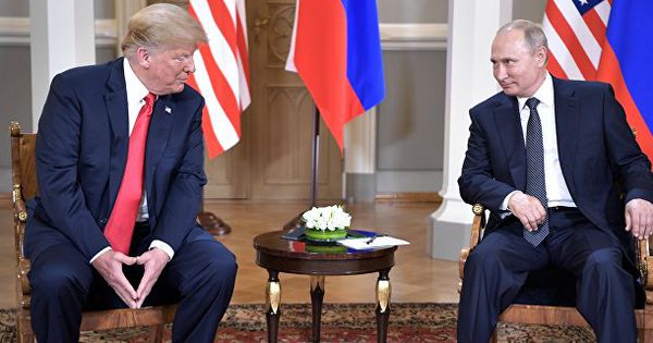 Встреча Владимира Путина и Дональда Трампа в узком составе, продолжавшаяся два часа десять минут, завершилась.r