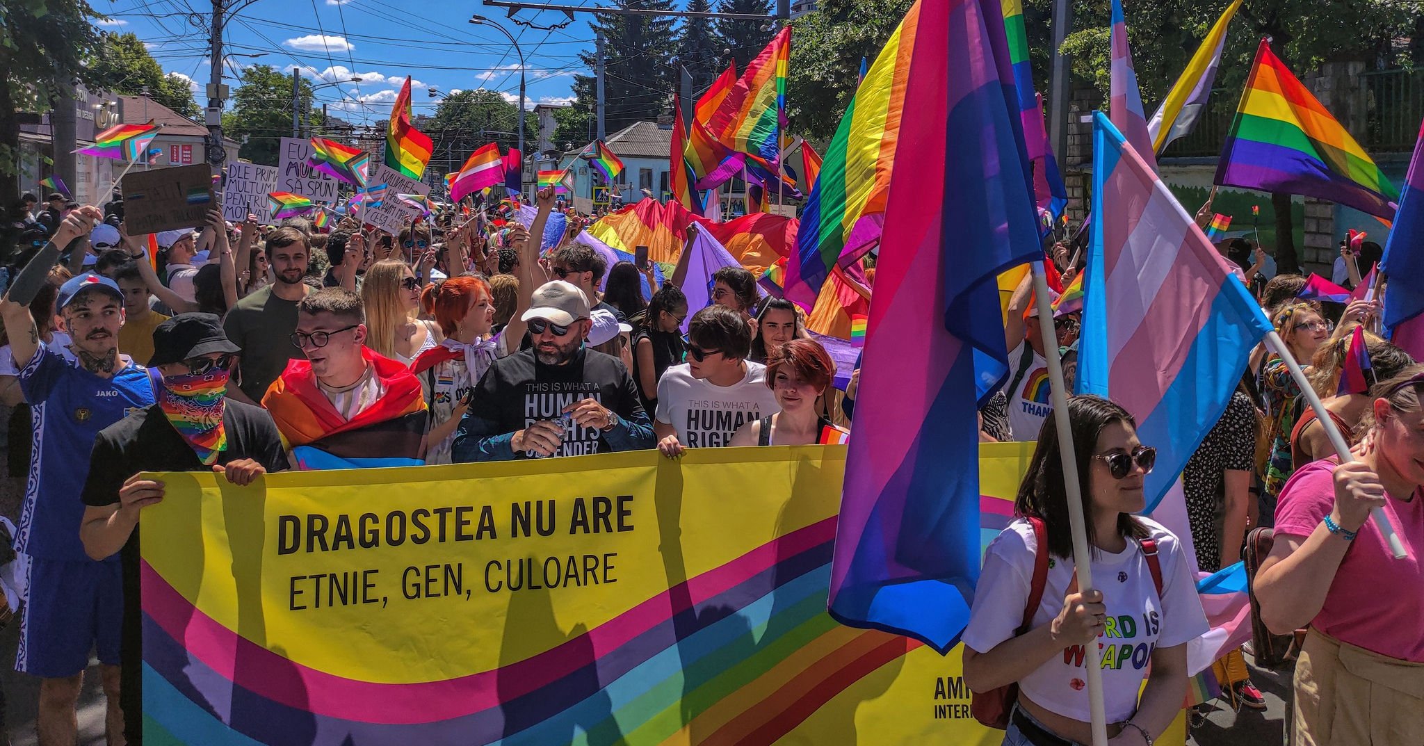 В Молдове 4 ЛГБТ-пары хотят узаконить свои отношения.