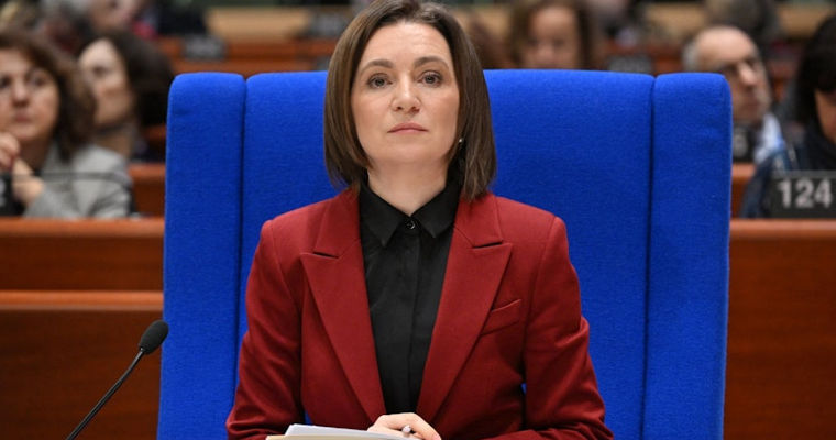 Санду лишила гражданства Молдовы двух уроженцев Украины.